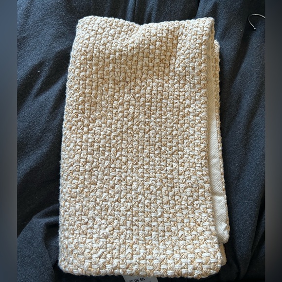 Zara WOVEN THROW PILLOW
COVER - Picture 4 of 6